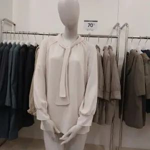 [하프클럽/프로그램]프로그램 NC해운대점 파격할인 여성스러운 리본타이  쉬폰 블라우스 P233B005