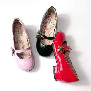 여아구두 진주 플라워 연주회 공주님 플랫 꽃무늬 에나멜 나비