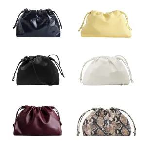 COS 코스 미니 카바텔리 레더 클러치 드로우스트링 버킷백 크로스백 미니백