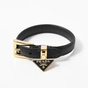 PRADA  26SS 사피아노 삼각로고 팔찌 (1IB351 053 F0002)