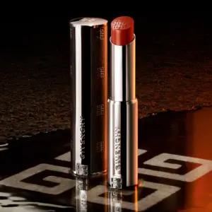 지방시 르루즈 앵떼르디 새틴 립스틱 촉촉 광택  N310 BNS