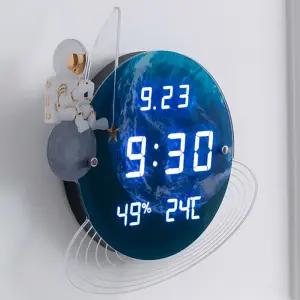 디자인 LED 디지털 전자 벽시계 유니버스 33cm 자녀방 매장용 인테리어 시계 플라이토