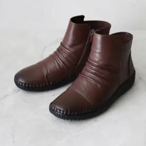 [롯데백화점]원더슈즈 천연소가죽 주르미 컴포트 쿠션 미끄럼방지 앵클부츠 3.5CM P-S911