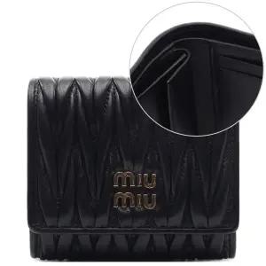 [미우미우](마산점) 26SS 여성 마테라쎄 반지갑 (5MH033 AFPP F0002 26S)