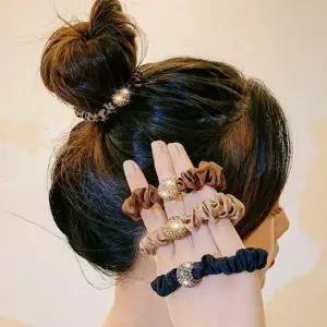 큐빅볼 포인트 예쁜 네가지 컬러 머리끈 헤어끈 4세트