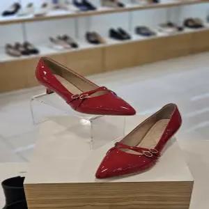 [미소페][미소페] by미소페 여성 클래식 스트랩 포인트 펌프스 (4cm) 112531002 (P003754395)