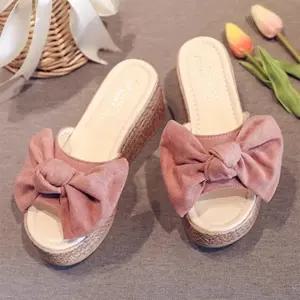 슬리퍼 학교 여성 예쁜 통굽 왕리본 발편한 푹신한 굽있는쪼리 굽높은