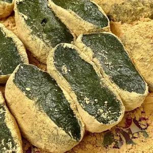 명가삼대떡집 30년 전통 쑥인절미1kg + 콩고물150g 증정