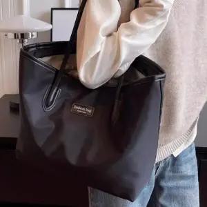 숄더백 지퍼형 패션 보부상 가죽로고 데일리 가방 빅사이즈 토트백 여성