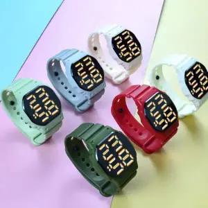 디지털 디스플레이 노인 패션 컬러 화면 시계