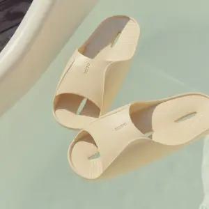 [OUOO2] 가볍고 부드러운 EVA소재 카누 슬리퍼 욕실화