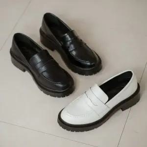 헬렌 플랫폼 페니로퍼 5cm