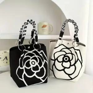 동백꽃 니트 손가방 에코백 복조리 손목 가방 데일리 토트백