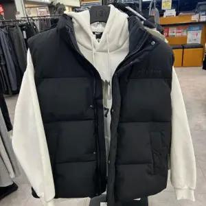 서드케이 HC04 패딩조끼 기본스타일 패딩조끼 MP9-JU931(블랙)