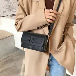 모던 가죽 벨트 포인트 지갑 클러치 미니 크로스백