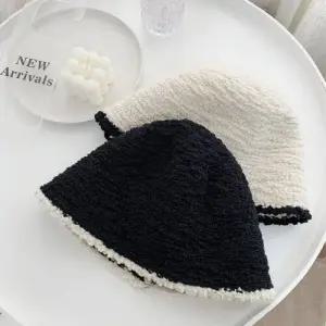 [굿쇼핑몰]뽀글이 배색 겨울 니트 벙거지