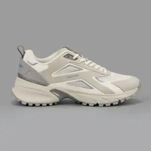 [롯데백화점]캘빈클라인 여성 트레일블레이저 하이크 런 슈즈 HW03019-0GC