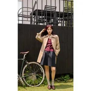 [올리브데올리브](신세계 사우스시티)[인플루언서 착장] 브이넥 단추 니트 뷔스티에 OK4AV874