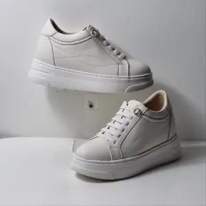 [탠디]여성 7cm 경량 캐주얼 키높이 스니커즈 1DX24217VT4