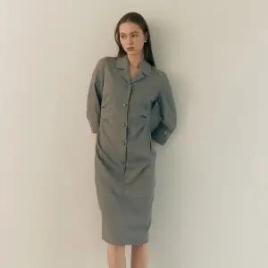 [하프클럽/S쏠레지아]에스쏠레지아 오픈카라 에이치라인 원피스 SOO8WOP020