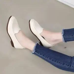 스티치 봄로퍼 여성 인조가죽 한복신발 기본단화