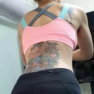 여성 폴웨어 스포츠 크로스 백라인 탑