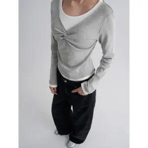 [에잇세컨즈] 이너 레이어드 포인텔 티셔츠 - 그레이 (356141CC13)