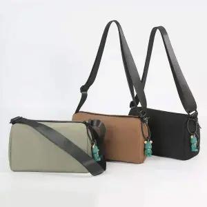 패션가방 여행세컨백 가죽가방 곰돌이참 심플크로