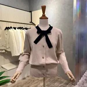 [대구백화점] [ab.f.z]배색 스트랩 단추 가디건(AOA1HY53B)