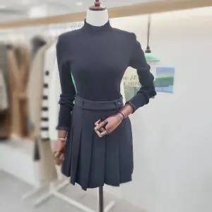 반목 프릴 골지니트티셔츠 VBBLK71US