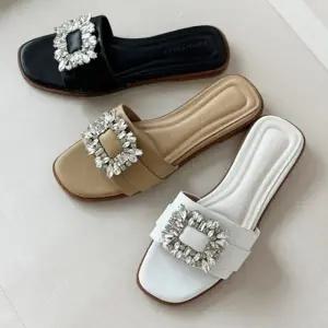 크리스탈 버클 포인트 플랫 슬라이드 슬리퍼 6SS