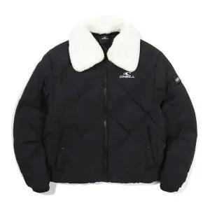 [롯데백화점]오닐아웃도어 여성 가필드 튜브 넥 퍼 덕다운 점퍼 OWDLM8102-199