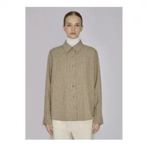 체크 아웃 포켓 셔츠 (SWWSTO42030)