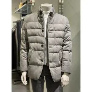 [바쏘옴므]BASSO 세이브존01 스웨이드 구스 경량 패딩 2컬러 BS-Y4-UA51AGR BS-Y4-UA51-13-AGR (44369652)