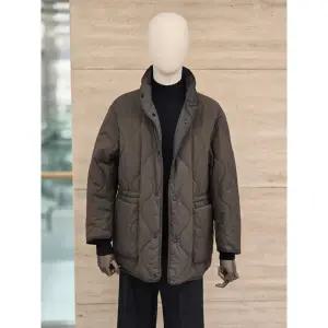 [지이크](대전신세계)[SIEG] 지이크 프리미엄 남자 양면 리버시블 카키 퀼팅 패딩 점퍼 [PHD6506]