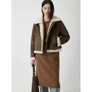 [ZOOC](신세계 사우스시티)페이크 숏 무스탕 Z254PSF655