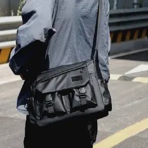 영패커 아웃도어 메신저백 노트북  남성 대학생 직장인 고등학생가방 대용량 백팩 가방 크로스백