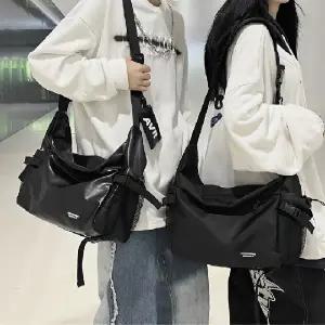 영패커 옆으로매는가방 메신저백 가죽 노트북  남성 대학생 고등학생 중학생가방 크로스백 가벼운