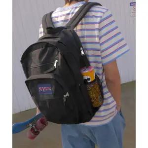 잔스포츠 JANSPORT 빅스튜던트 BLACK JS47JK008K3 310277