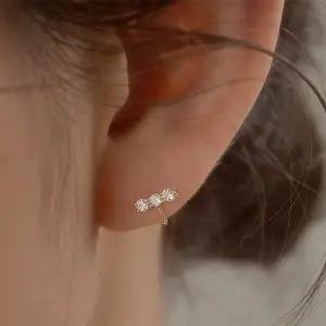 [더블유비엘]14k post 케루빅 원터치 링귀걸이   (윙블링)