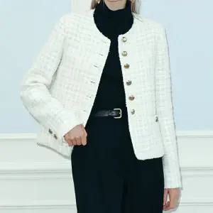 아이코닉 시그니처 트위드 자켓