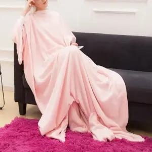 집순이 입는 담요 수면 발주머니 빅사이즈 캠핑 극세사 웨어러블 전신담요