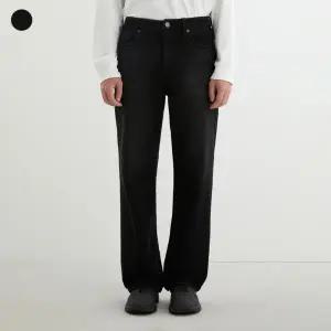 [롯데백화점]게스 남성 기모 흑청 슬림와이드(MP4D9193)