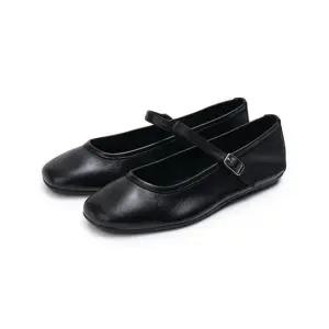 흐 오너 무광 플랫슈즈 블랙 TT09756-NOIR