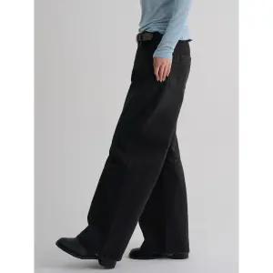 [에잇세컨즈] 요크비조 커브드 와이드 데님  블랙 (356121WME5)