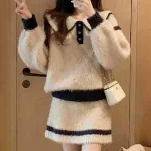 러블리무드 투피스데이트 감성셋업 포니뽀송니트투피