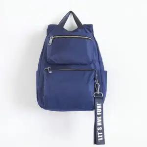 여행 백팩 여성 가벼운 키링 보조 가방 네이비 여행백팩 직장인백팩 학생백팩 학원백팩