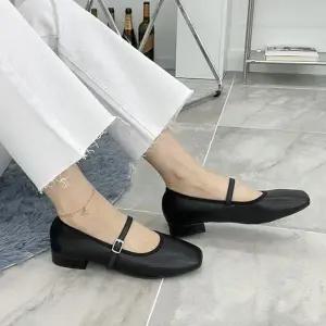 각코 여성 발등 스트랩 메리제인 플랫 학생 단화 구두Y