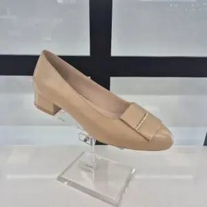 HC11 양가죽 여성화 세미정장 펌프스  Y3M0U51V335