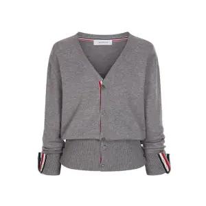 예시카 프렌치 테이핑 V넥 가디건 YI3KC363